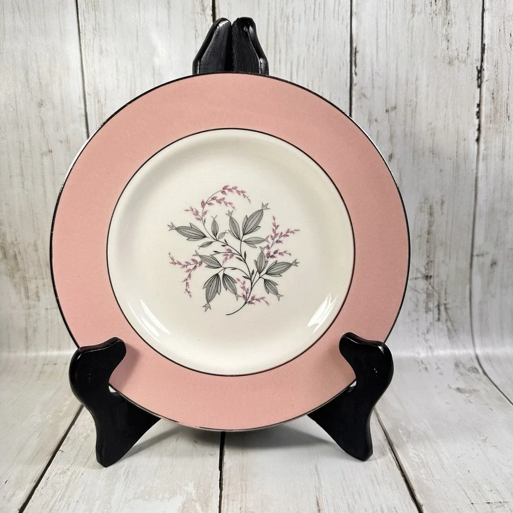 Homer Laughlin Barclay Cavelier Eggshell Pattern SALAD‎   Plate 7 Inch Pink